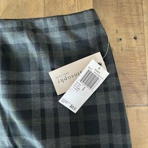 🤍🖤NWT Philosophy Pencil Skirt 🖤🤍